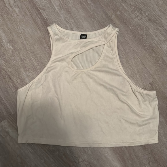 Cut out tank - Picture 3 of 3